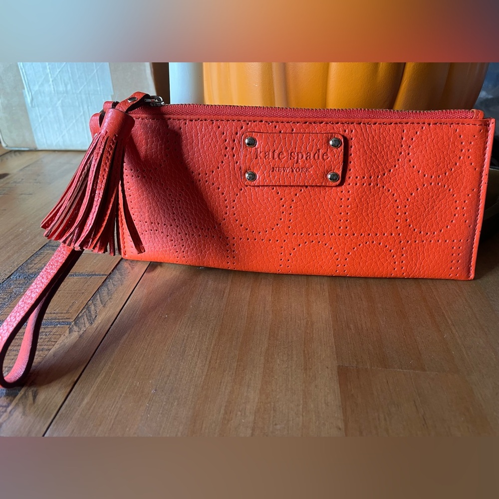 Kate Spade Jazzy Metro Spade Chili Red Textured Wristlet